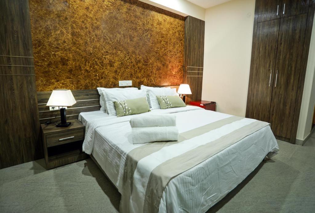 Hotel Shams Inn Kochi Exterior photo